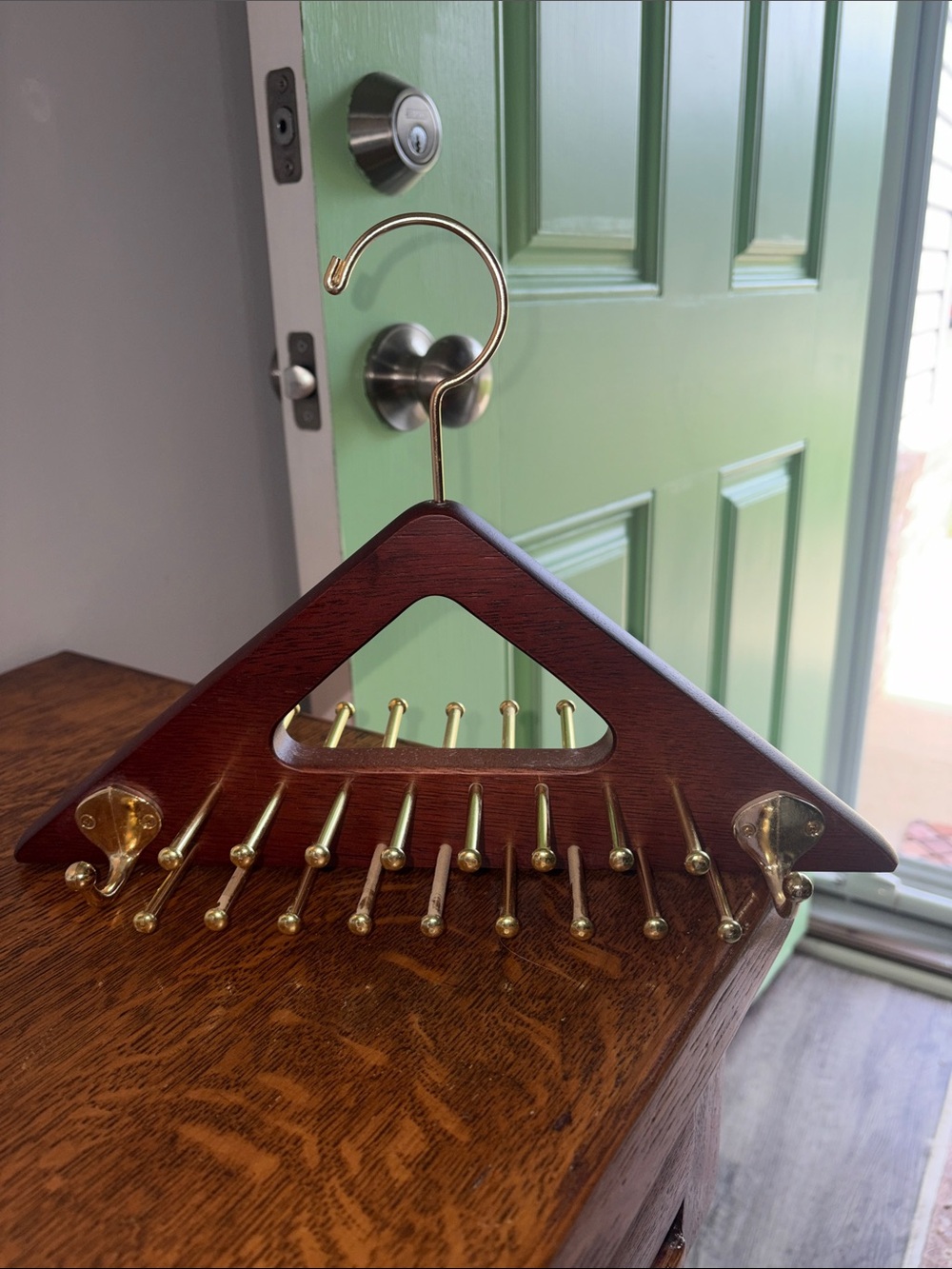 Men’s Tie Rack - Picture 2 of 3